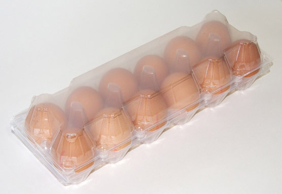 Estuche pequeño 1×12 huevos gallina sin etiqueta 01
